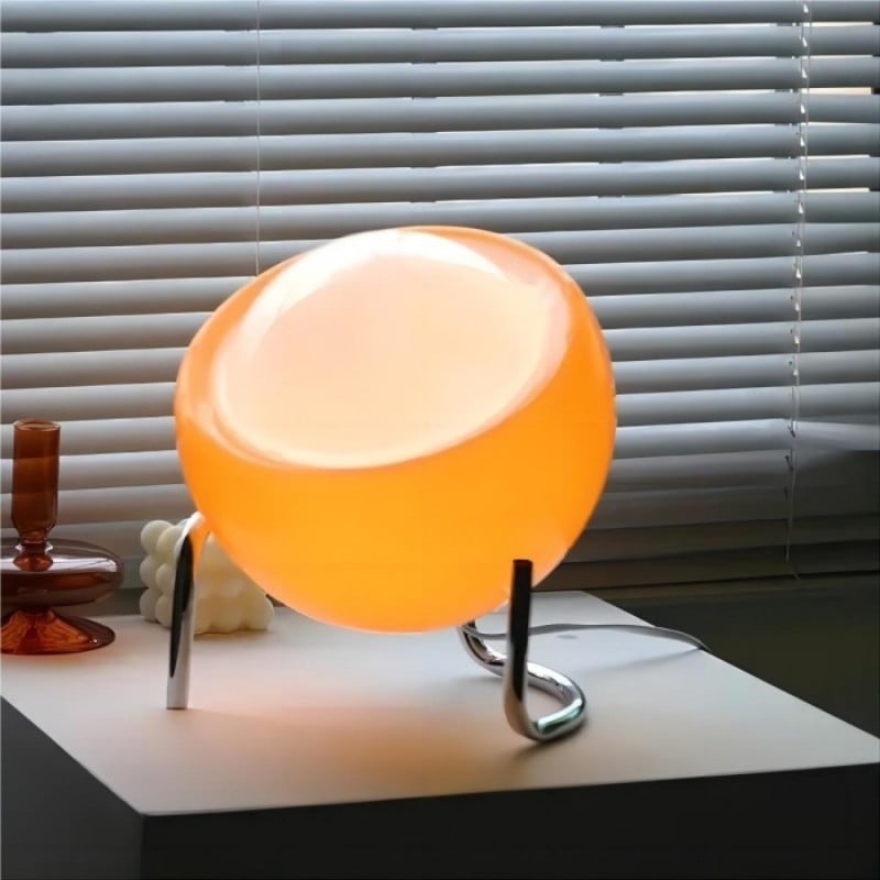 Creative Bauhaus Egg Table Lamp S42