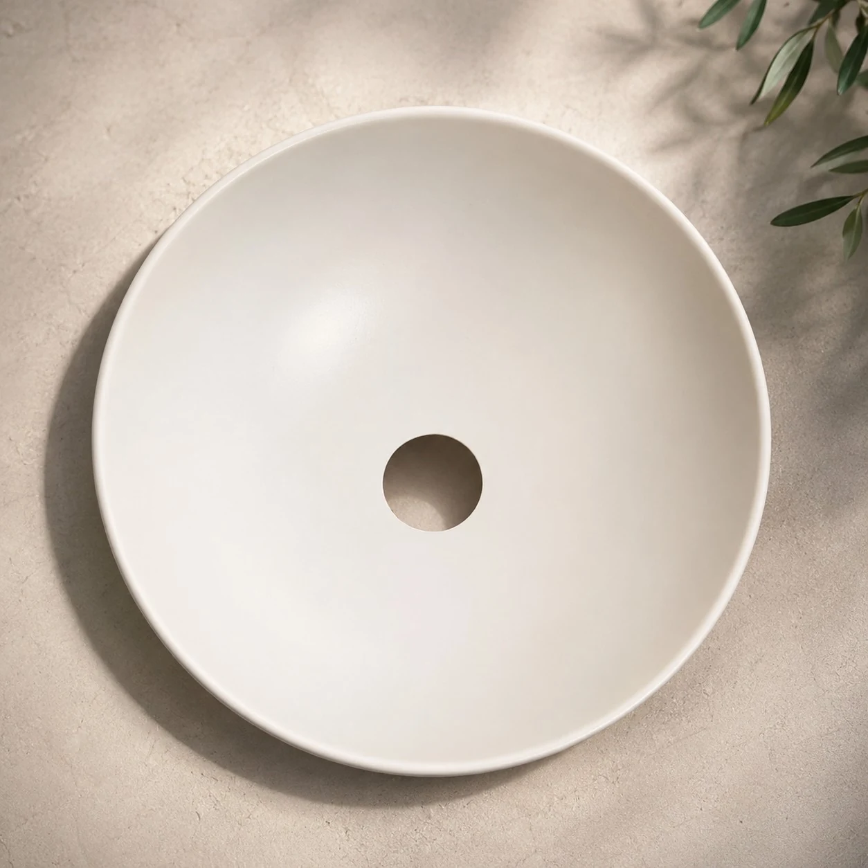 Smooth ceramic shade interior