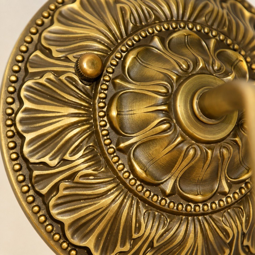 Carved floral backplate with beaded rings