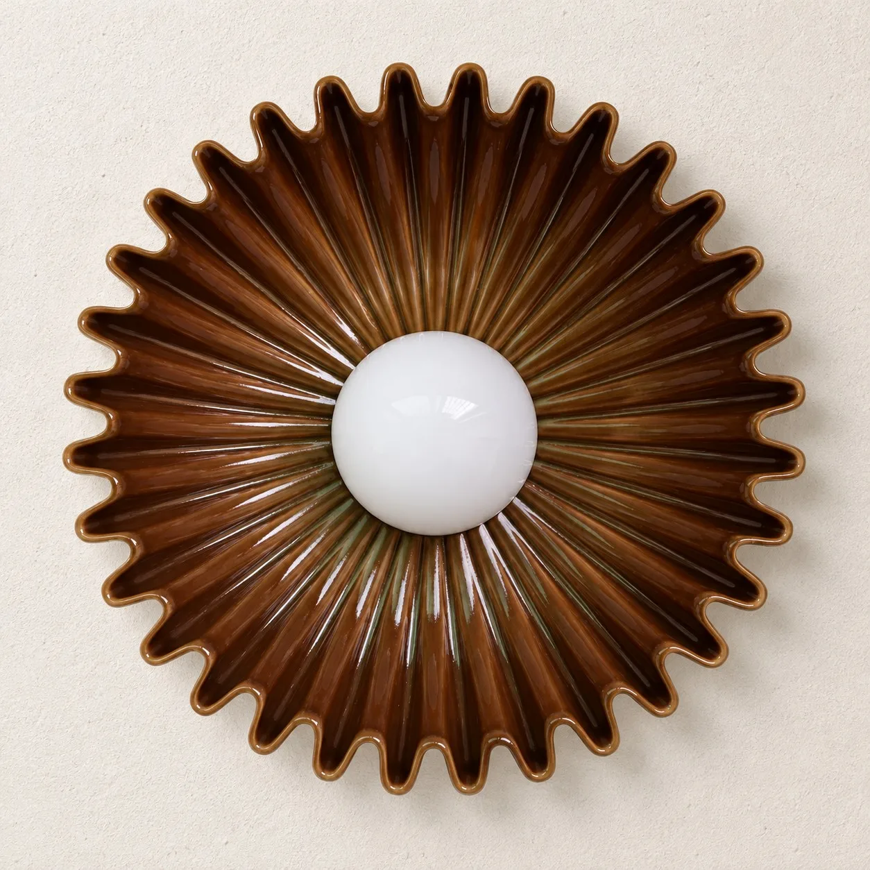 Ceramic brown flower wall light